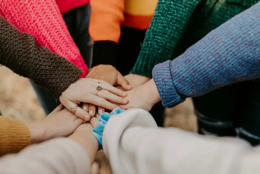 Positive Peer Influence: How Peer Support in Addiction Recovery Strengthens Long-Term Sobriety